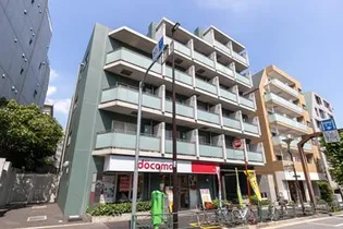東京都新宿区西早稲田1【マンション】の外観