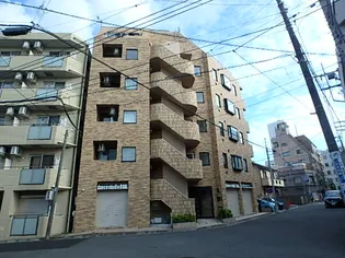 クラウディアの画像