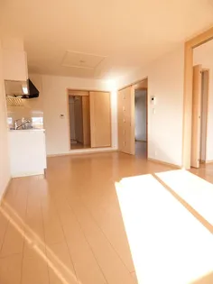 メゾン ド ソレイユ 弐番館【2階】の居間