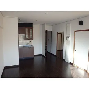 インテリジェント星ヶ丘II号館【4階】の居間