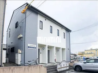 ファミーユ【1階】の外観