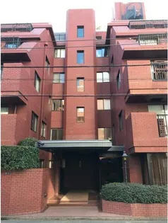 ドムス青山【4階】の外観