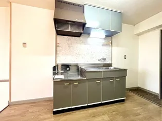 ありえす上立田のキッチン