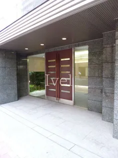 東京都千代田区岩本町2【マンション】の外観