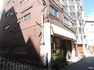 源徳マンション【2階】の外観