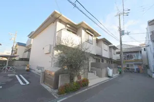 ラガール【1階】の外観