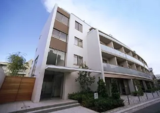 ストーリア神宮前【1階】の外観