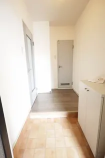 クレアトール菊水 B【1階】の玄関