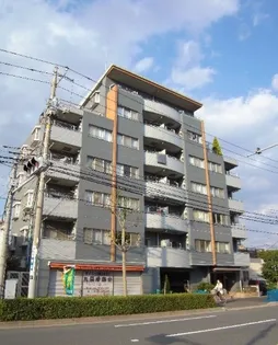 スペースシップ【4階】の外観