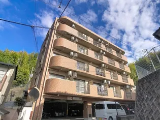 ヴィラ アンソレイエ山ノ端の画像