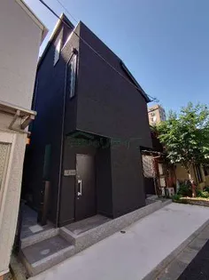 東京都新宿区市谷薬王寺町【一戸建】の外観