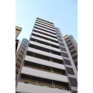 プラチナコート上野【3階】の外観