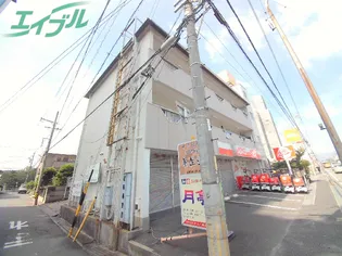 安達ビルの画像