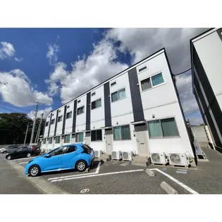 ジュネスアベニールD【1階】の外観