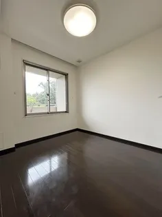 新百合ヶ丘レガートプレイス【4階】の居間