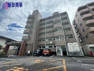 VIA EMILIA【5階】の外観