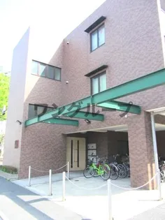 クレスト高島平【3階】の外観