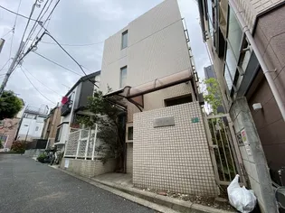 カーサエルニ【1階】の外観