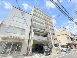 グランディール烏丸の外観