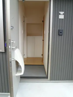 Maison calme(メゾンカルム)の玄関