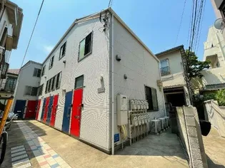 ポモドーロ三軒茶屋【1階】の外観