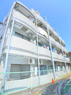 ロイヤルパレス【2階】の外観