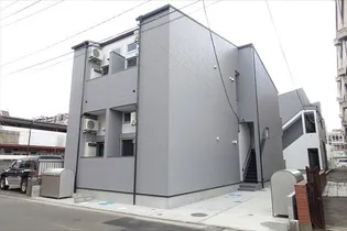 カトルセゾン【2階】の外観