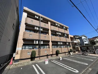 ミ-ティス衣笠【2階】の外観