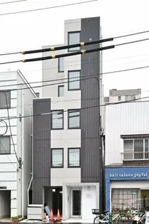 東京都新宿区西落合2【マンション】の外観