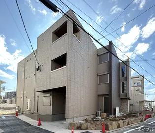 ポルトボヌール城西の画像