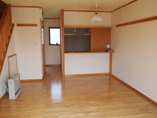 エルウッドVII A棟の居間