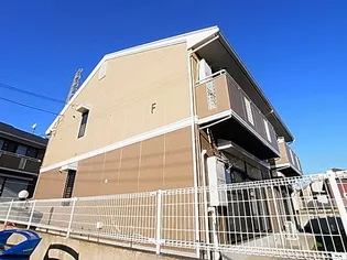 ロイヤルタウン泉D【1階】の外観