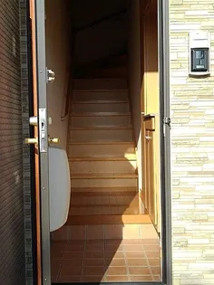 パステル【2階】の玄関