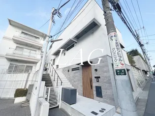 l ete elegance下北沢【1階】の外観