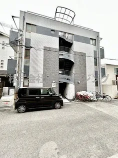 メゾン江坂EAST【2階】の外観