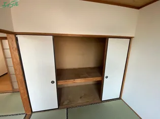 NSプレイス【2階】の内装