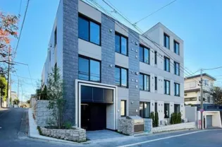 ラ・ペルラ下北沢の外観