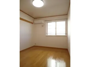 グランジェルメA【2階】の居間
