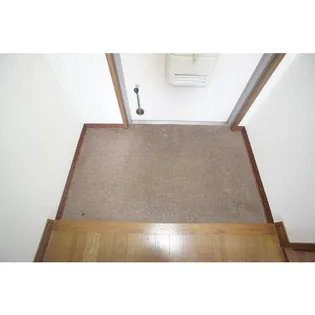 メゾンドジュール【3階】の玄関