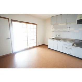 メゾンドジュール【3階】の居間