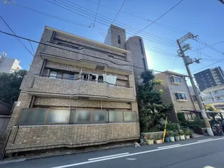 エクセレーヌ山之内【1階】の外観