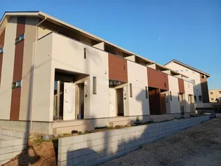 EMINA HEIGHTS Bの画像