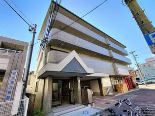 アベニュー本陣【3階】の外観