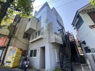 新師岡ビル【1階】の外観