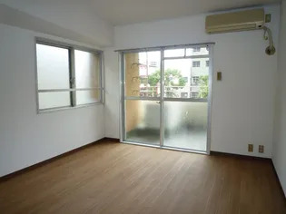 トーカンマンション山下町302号【3階】の内装