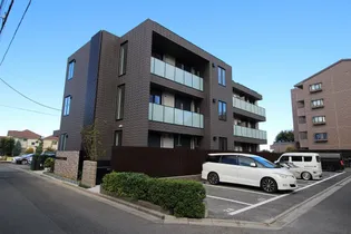 グリーンリーブズ稲荷山【2階】の外観