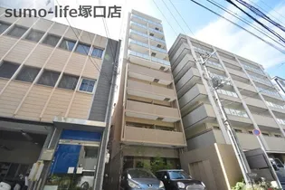 リブネスコート伊丹【10階】の外観