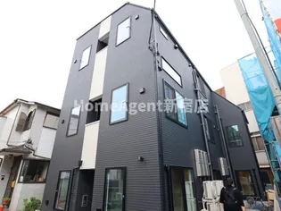 東京都新宿区四谷坂町【アパート】の外観