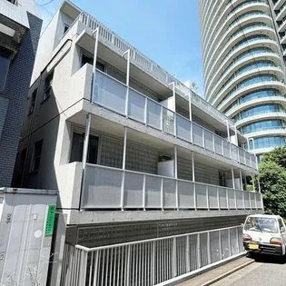 東京都港区南青山2【マンション】の外観
