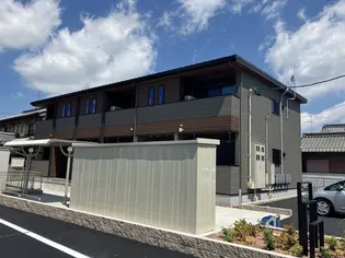 ラ ヴィヴェールの画像